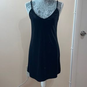 ☀️Brandy Melville velvet black dress